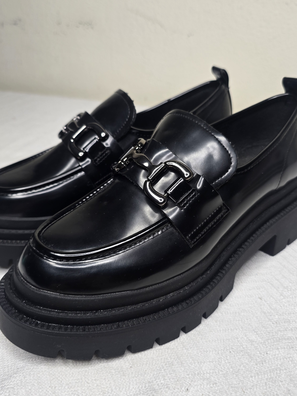 Madden Girl Malone Women’s Black Chunky Horsebit Loafers Size 9.5